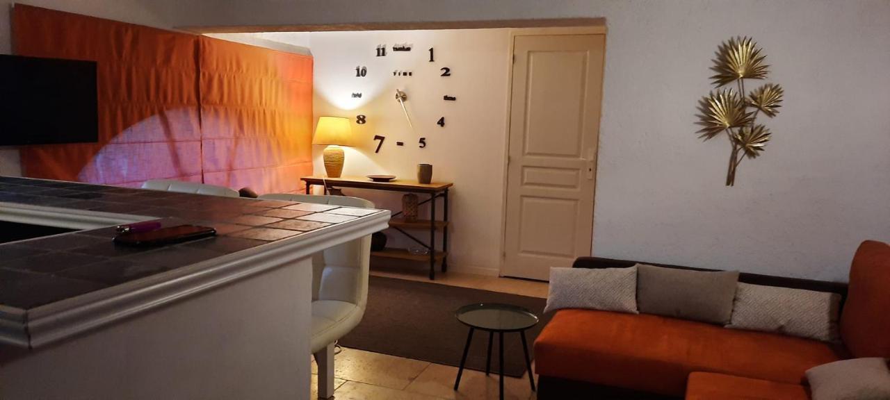 Domaine Des Francobelges - Appartements Lauris Exterior foto