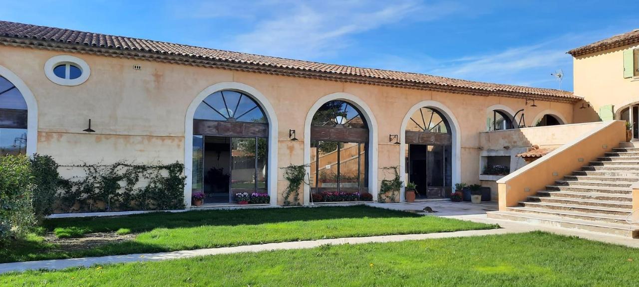 Domaine Des Francobelges - Appartements Lauris Exterior foto