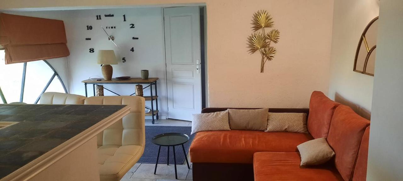 Domaine Des Francobelges - Appartements Lauris Exterior foto